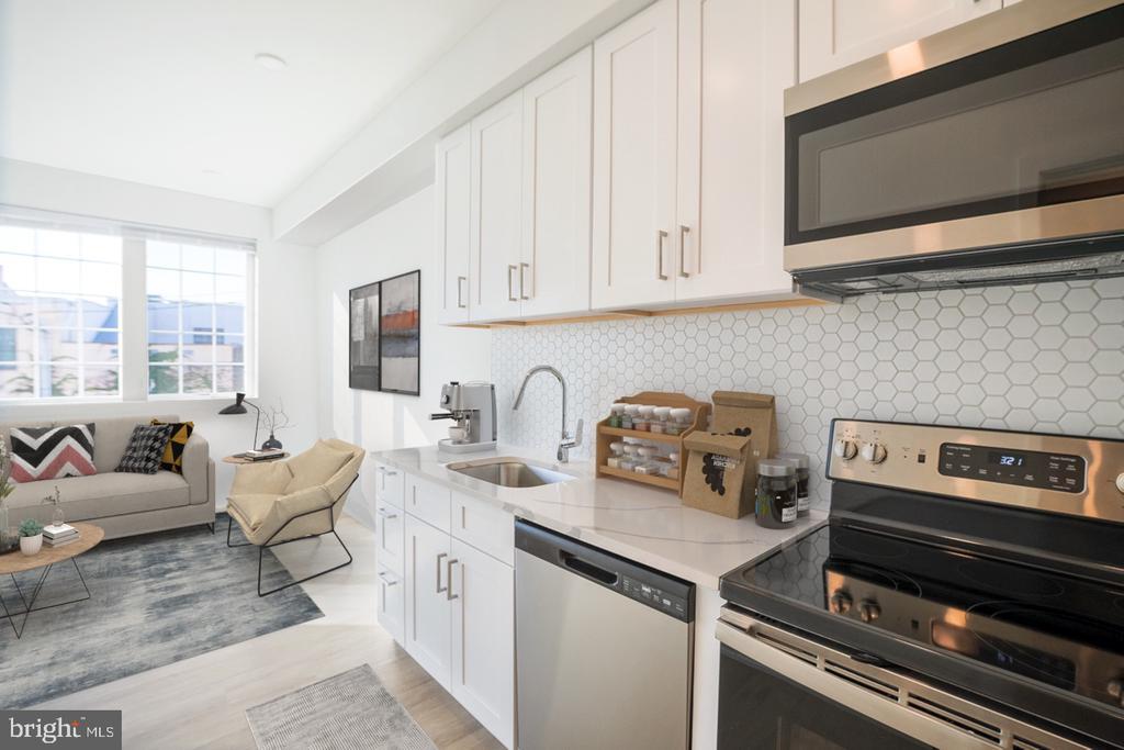 1324 Frankford Ave in Philadelphia, PA - Building Photo