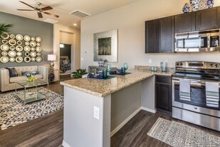 Palm Valley Villas in Goodyear, AZ - Building Photo