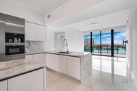 5500 Island Estates Dr in Aventura, FL - Building Photo - Building Photo