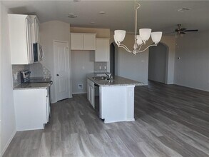 119 Kyra Ln in Taylor, TX - Building Photo - Building Photo