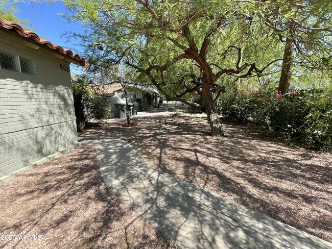 606 E San Juan Ave in Phoenix, AZ - Building Photo - Building Photo