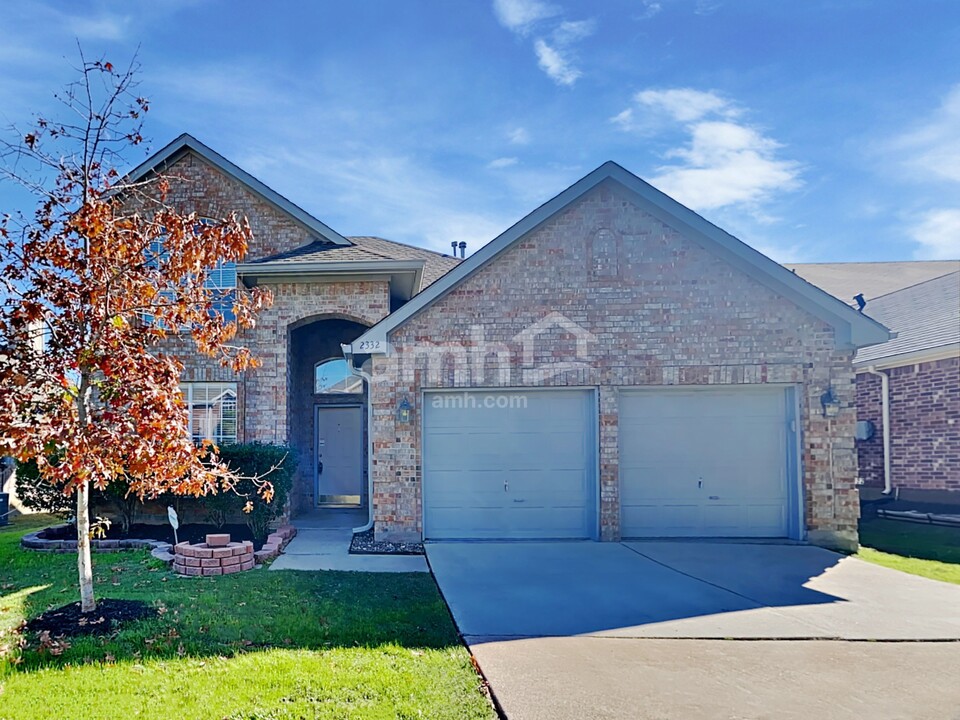 2332 Red Maple Rd in Flower Mound, TX - Building Photo