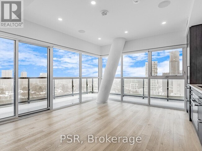 11-1511 Lillian St