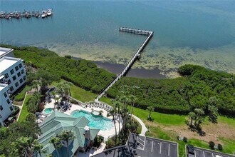 4301 Bay Club Cir in Tampa, FL - Building Photo - Building Photo