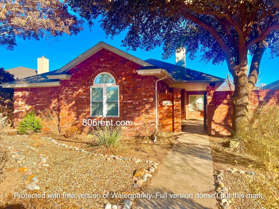 6605 Bangor Ave in Lubbock, TX - Foto de edificio