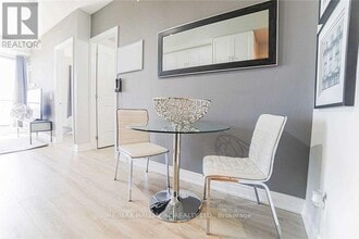 9618 Yonge St in Richmond Hill, ON - Building Photo - Building Photo