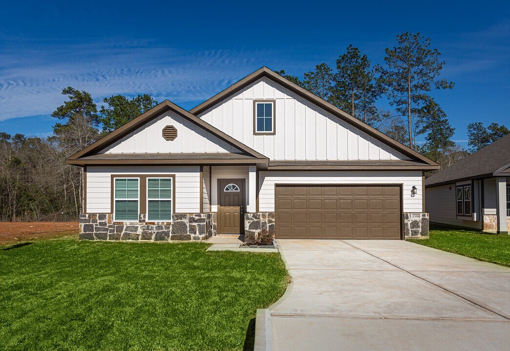 2336 Cedar Pl Dr in Conroe, TX - Building Photo