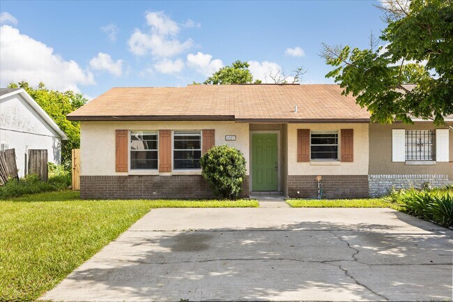 property at 6921 Longmeade Ln