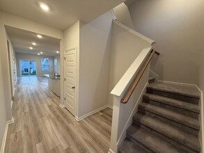 425 Alcott Wy in Spring Hill, TN - Foto de edificio - Building Photo