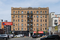 7 Meserole St in Brooklyn, NY - Foto de edificio - Building Photo