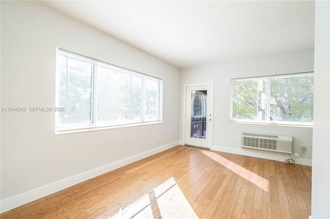 7301 Carlyle Ave in Miami Beach, FL - Building Photo - Building Photo