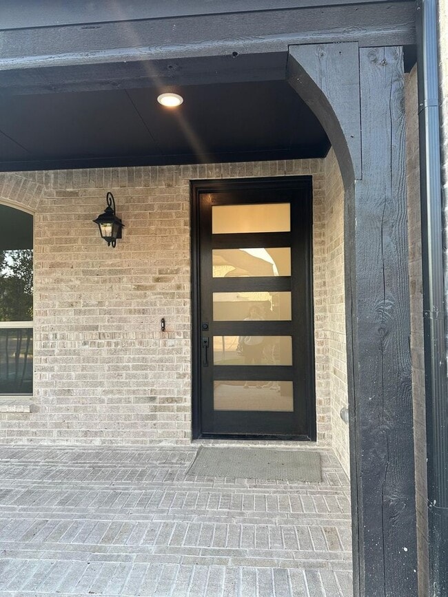 613 Florence Trl in Krugerville, TX - Building Photo - Building Photo