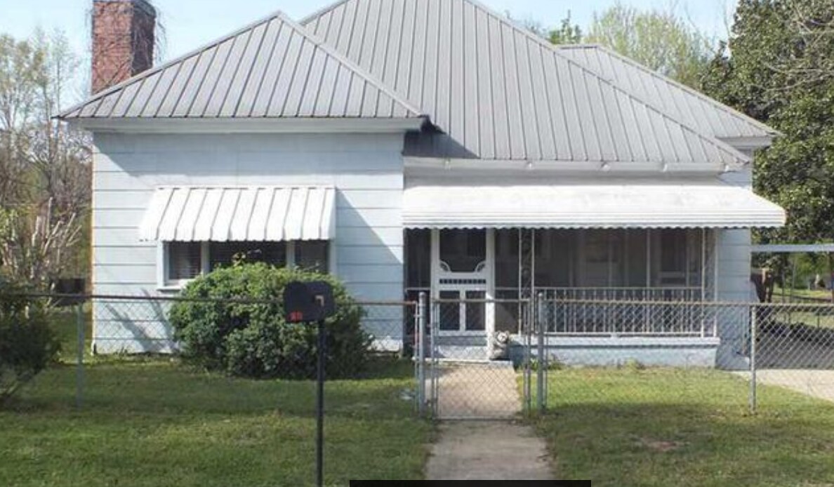 12 A St SW in Jacksonville, AL - Building Photo