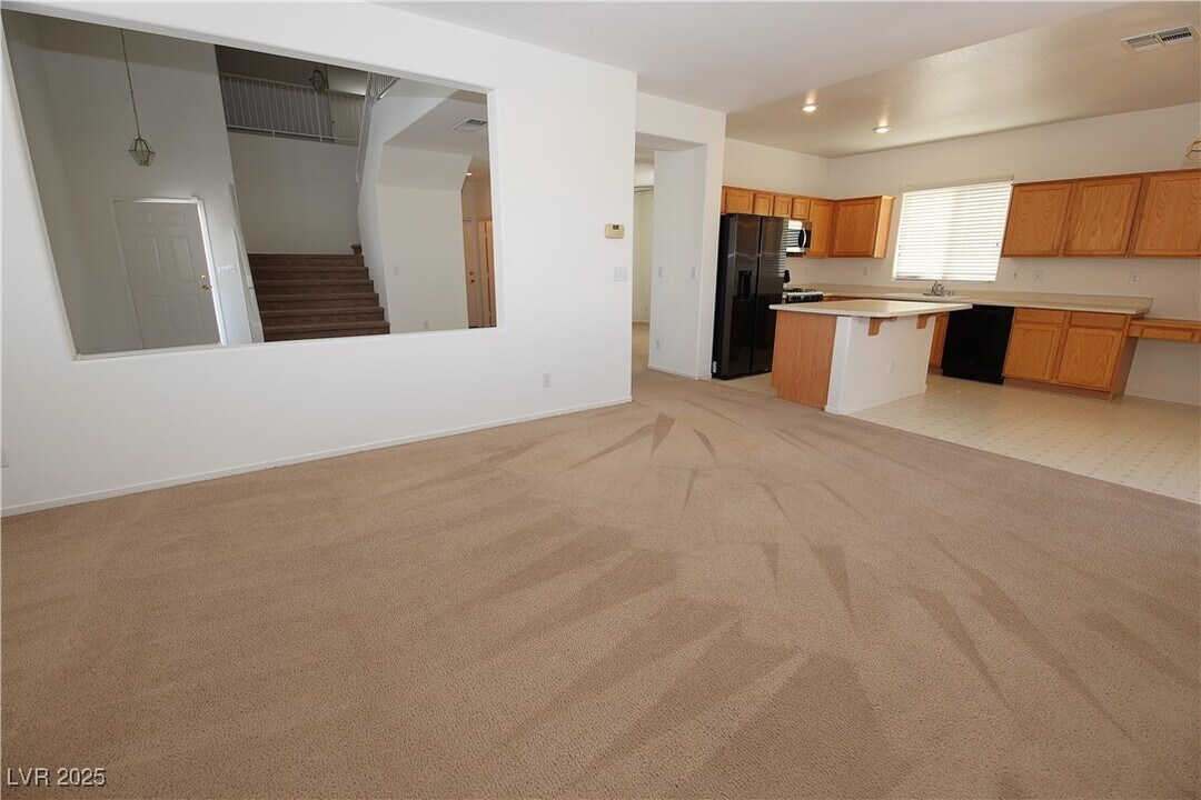 10528 Grand Wash Ct in Las Vegas, NV - Building Photo