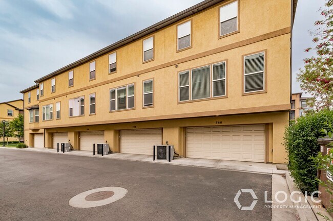 760 Bayport Way in Salt Lake City, UT - Building Photo - Building Photo