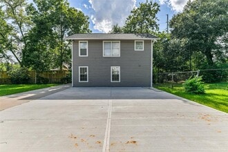 7309 Moline St-Unit -A in Houston, TX - Building Photo - Building Photo