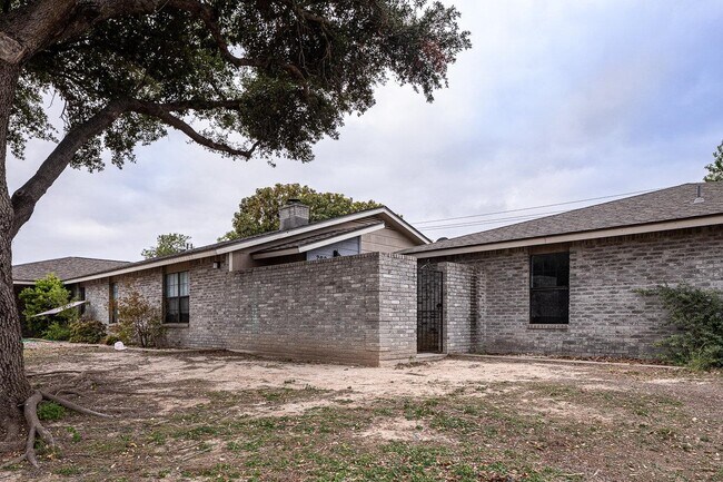 property at 208 Miller Dr