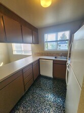 Heather Ridge, 2 Bedrooms, 1 Bathroom Apartments in Bellingham, WA - Building Photo - Interior Photo