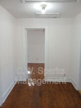 6130 1/2 Worth St in Dallas, TX - Building Photo - Building Photo