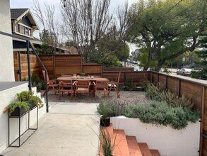 2215 Elsinore St in Los Angeles, CA - Building Photo - Building Photo