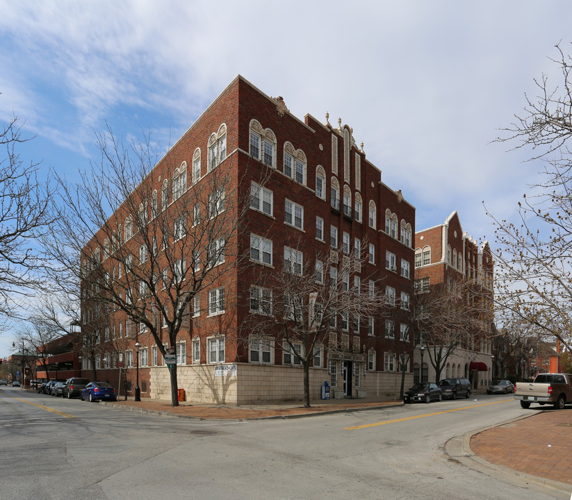 Normandy Apartments in Kansas City, MO - Building Photo