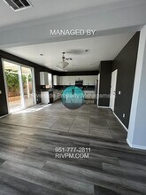 8284 Camino Alto Dr in Riverside, CA - Building Photo - Building Photo