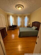 123-125 Hillside St., Unit 1 in Boston, MA - Building Photo - Building Photo