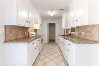 13808 Hollowgreen Dr photo'