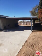 14198 Kiowa Rd in Apple Valley, CA - Building Photo - Building Photo