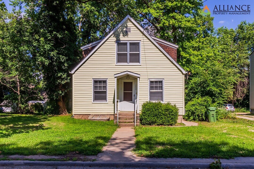 1404 Legore Ln in Manhattan, KS - Building Photo