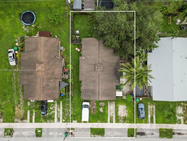 6161 SW 44th St in Davie, FL - Building Photo - Building Photo