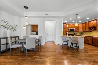 7865 Vallagio Ln in Englewood, CO - Building Photo - Building Photo
