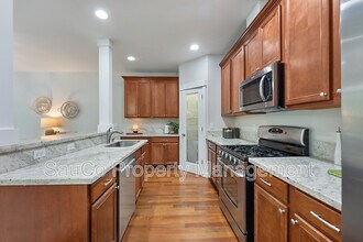 11347 NW Kimble Ct in Portland, OR - Building Photo - Building Photo