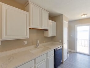 1921 N Garland St in Wichita, KS - Building Photo - Building Photo