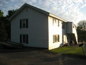 3751 Main St in Sheldon, NY - Foto de edificio - Building Photo