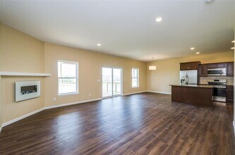 1122 Mary Ln in North Liberty, IA - Building Photo - Building Photo