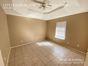 4119 W La Guardia Ln in Edinburg, TX - Building Photo - Building Photo