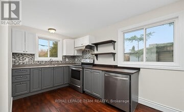 179 Victoria St in Mississippi Mills, ON - Building Photo - Building Photo