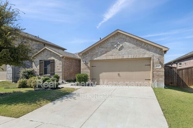 2617 Warren Ln in Aubrey, TX - Building Photo - Building Photo