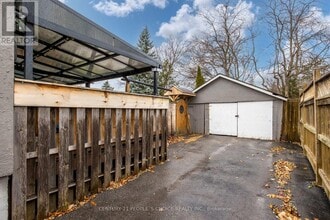 22 Parker St in Belleville, ON - Building Photo - Building Photo