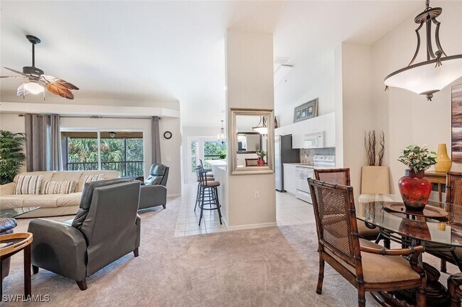 2895 Cypress Trace Cir, Unit 202 in Naples, FL - Building Photo - Building Photo
