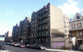 1030-1040 Nelson Ave Apartments