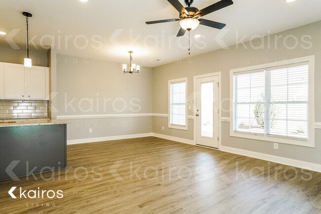 3709 Oak Leaf Wy in Greenville, NC - Building Photo - Building Photo