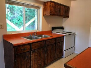187 N Fairview St, Unit 2 in Lock Haven, PA - Foto de edificio - Building Photo