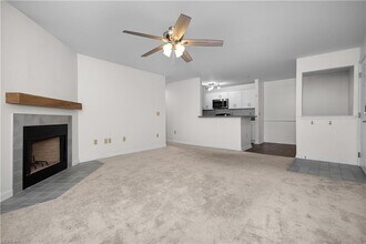 414 Delaware Ave, Unit 123 in Norfolk, VA - Building Photo - Building Photo