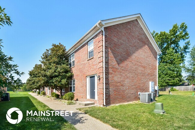 1903 Paddle Wheel Dr in Jeffersonville, IN - Building Photo - Building Photo