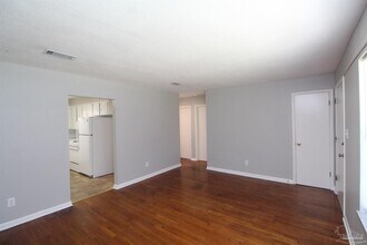 642 Ditmar St in Pensacola, FL - Building Photo - Building Photo