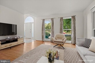 17 Alexandria Overlook Dr in Oxon Hill, MD - Building Photo - Building Photo