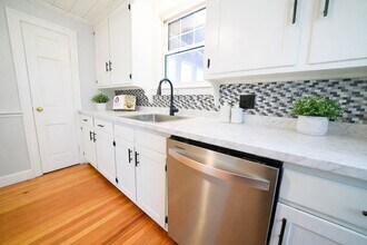 14 Paul Revere Rd in Arlington, MA - Building Photo - Building Photo