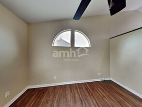 451 W 225 N in Clearfield, UT - Foto de edificio - Building Photo